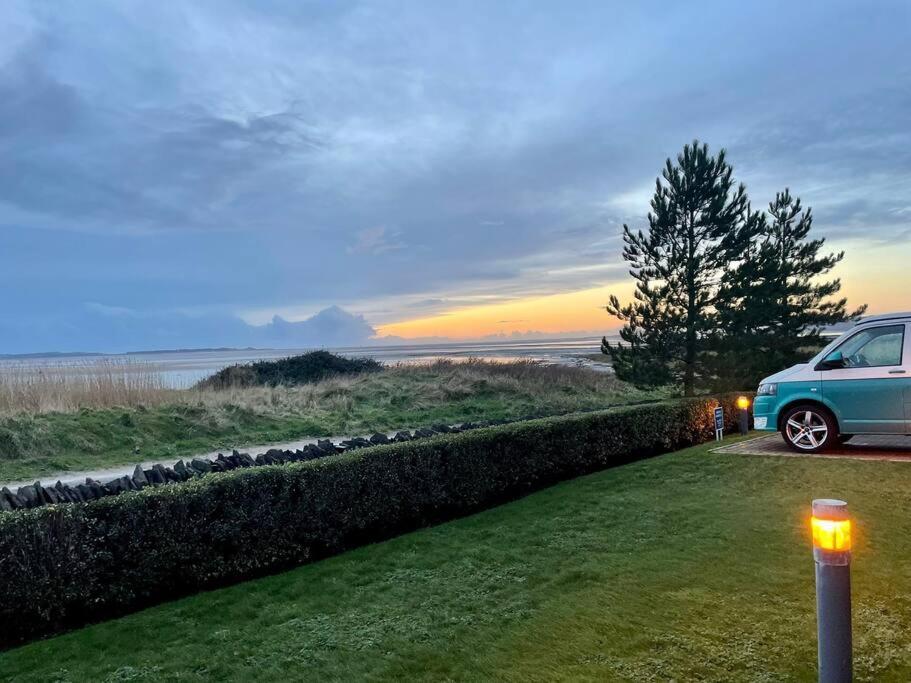 Coastal Apartment With Beach On Your Doorstep! Llanelli Kültér fotó